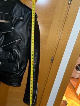 Chaqueta de cuero negra talla 38