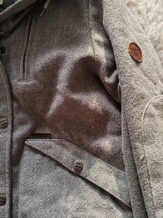 Abrigo Billabong gris talla S