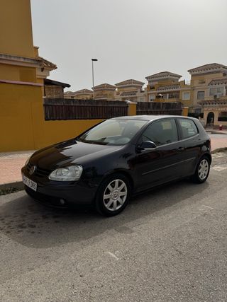 Volkswagen Golf 2005