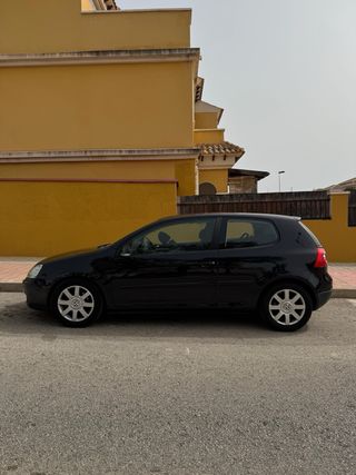 Volkswagen Golf 2005