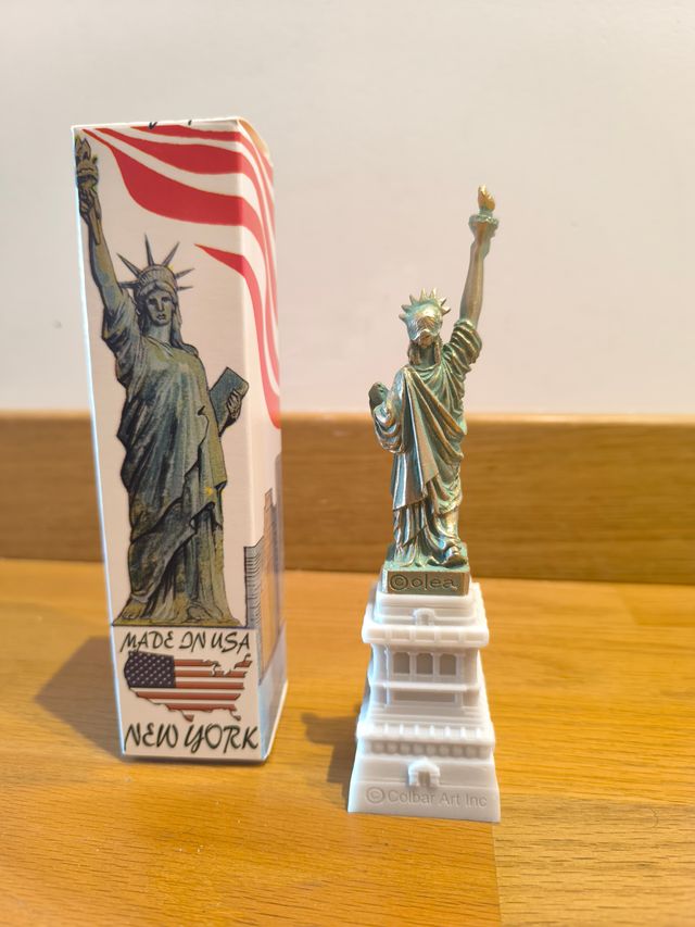 Estatua de la Libertad miniatura