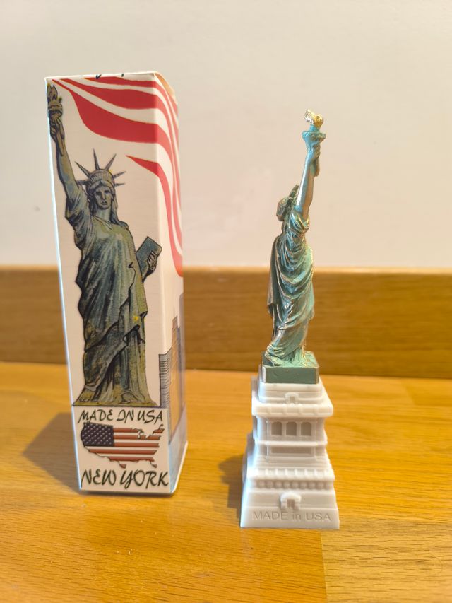 Estatua de la Libertad miniatura