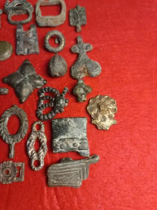 Lote adornos y pinjantes visigodos y más.
