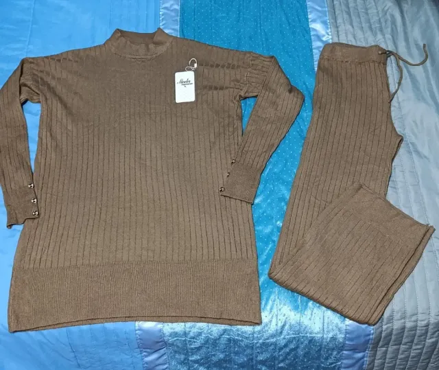 Se vende Conjunto  marrón talla M-L nuevo 15€