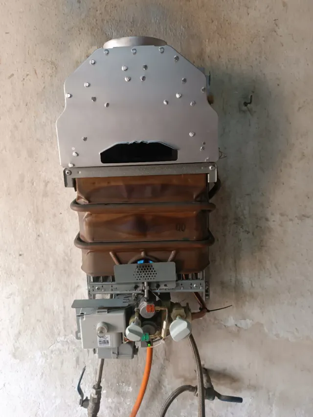 Termo de gas butano automático