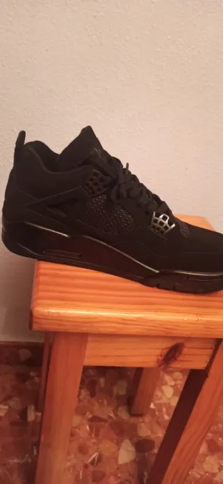 Jordan Retro 4 Black Cat