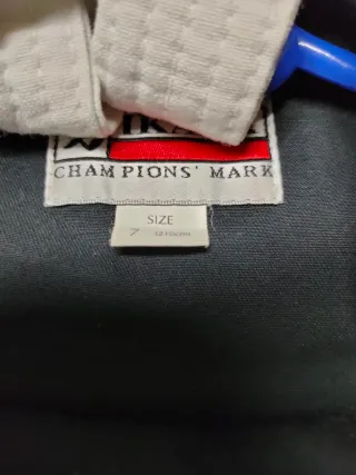 Kimono Ikara Talla 7 XXXL Negro para Hombre de 190