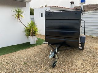 Remolque cerrado un eje