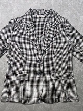 TRAJE DE PANTALÓN Y CHAQUETA TALLA S. SIN ESTRENAR
