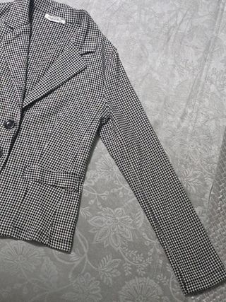 TRAJE DE PANTALÓN Y CHAQUETA TALLA S. SIN ESTRENAR