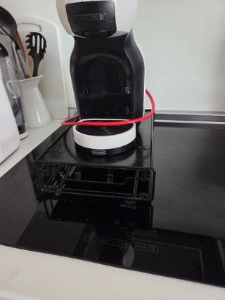 Cafetera Dolce Gusto + Dispensador Cápsulas