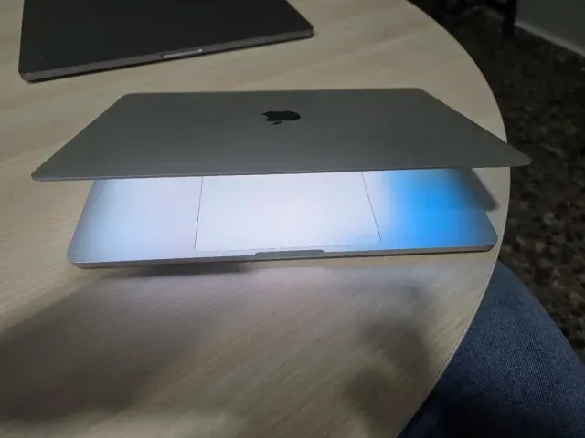 MacBook Pro 16 i9 16GB 1TB SSD 2019 afbeelding 3