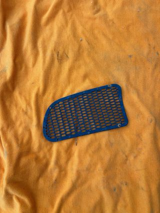 Rejilla Paragolpes R32