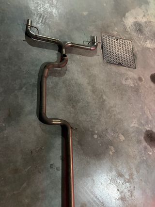 Sistema de escape 5F