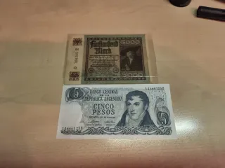 Lote 2 Billetes Mundiales: 5 Pesos Argentina y 500