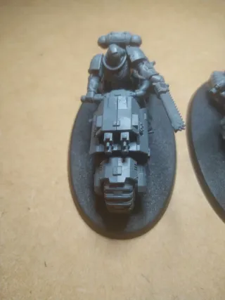 Warhammer 40,000 Space Marines Outriders