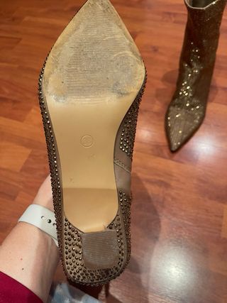 Botines dorados con strass