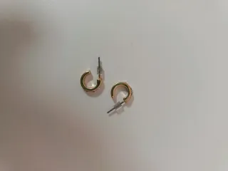 4 pares de pendientes Zara