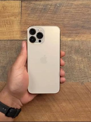 iPhone 13 Pro Max Dorado