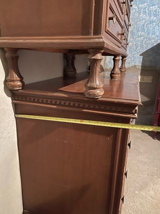 Cómoda, Mesitas y Espejo