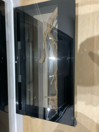 Chimenea Eléctrica Negra con Cristal