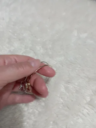 Dos Pulseras: Dorada y Plateada