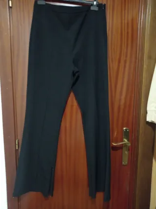 Pantalón negro ancho