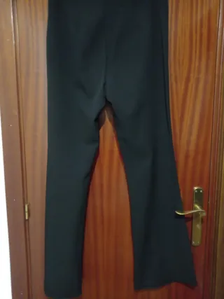 Pantalón negro ancho