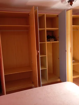 Armario 6 puertas madera con 2 espejos