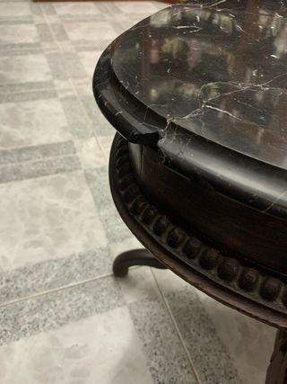 Mesa antigua mármol y madera oscura