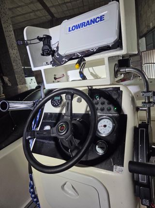 Barco Cory Explore 4.20m + Motor Mercury 50cv