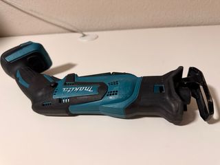 Sierra de sable a batería Makita