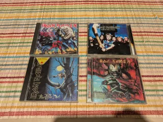 Cuatro CDs de Iron Maiden