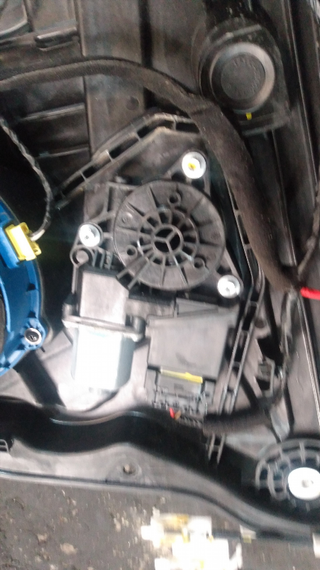 ELEVALUNAS TRASERO IZQUIERDO HYUNDAI SANTA FE Ess