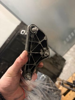 Soporte compresor BMW e92