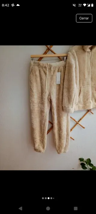 Conjunto peluche Cantarana crema Talla XL/XXL.