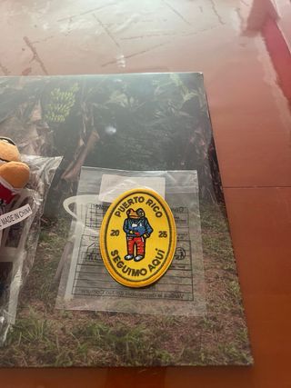 Bad Bunny Debí Tirar MásFotos Pack Llavero Peluche