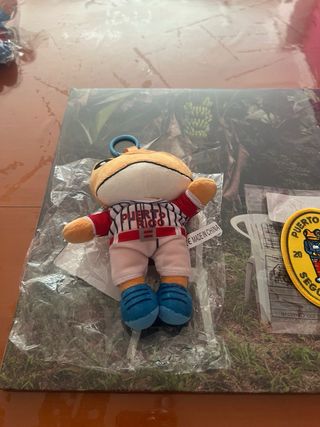 Bad Bunny Debí Tirar MásFotos Pack Llavero Peluche