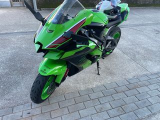 Kawasaki ZX10R Verde
