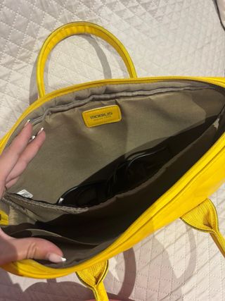 Ordenador portátil rosa/dorado