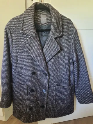 Abrigo oversize Primark marrón Talla XS