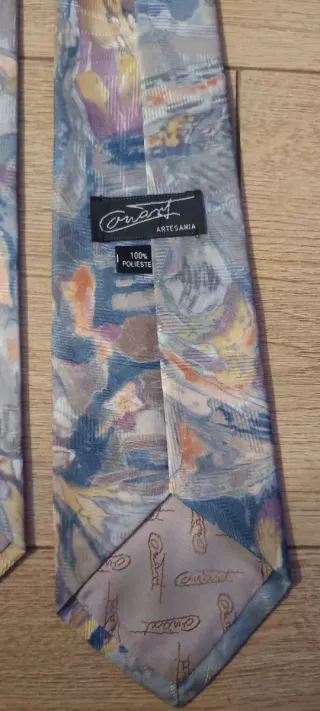 Corbata estampada multicolor