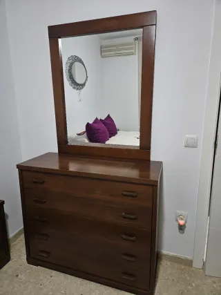 Cómoda 5 cajones con espejo