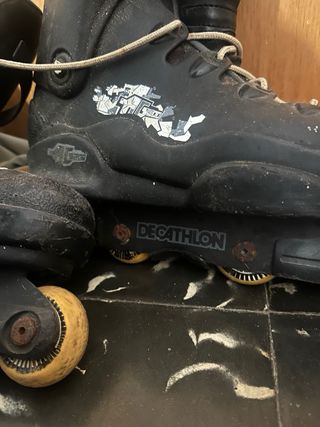 Patines en línea negros ME URGE VENDERLOS