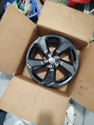 Llanta Original Toyota RAV4.solo una unidad