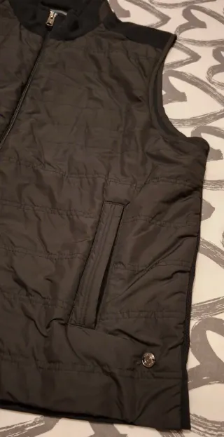 Chaleco acolchado hombre negro