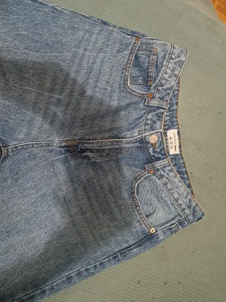 Jeans Terranova vita alta gamba larga EU42