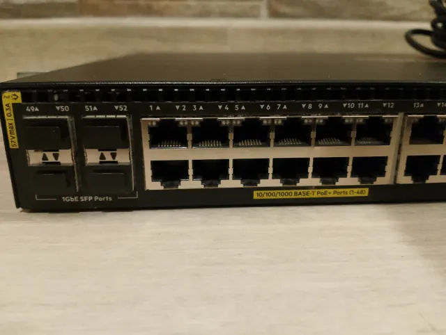 Switch Aruba 2930F JL262A 48 Puertos + 4 SFP