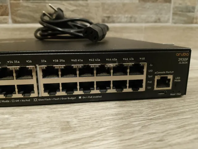 Switch Aruba 2930F JL262A 48 Puertos + 4 SFP