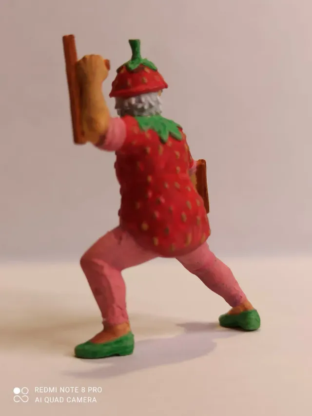 Flipada de los Ninjas vestida de Fresa